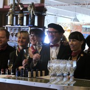 Das Team vom Wein-Musketier Guido Keller in Stuttgart ist für Sie da!