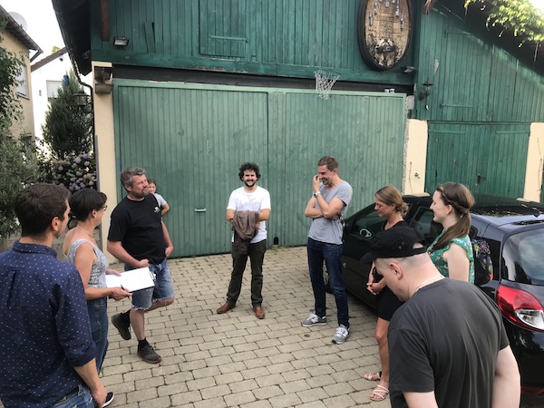 Das Team der Weinberatung vom Wein-Musketier in Stuttgart besucht den Winzer für Demeter Wein: Jochen Beurer. Weinproben im Weinladen