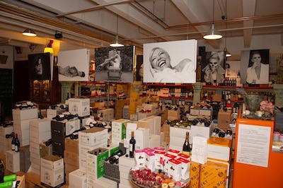 Schauen Sie sich in unserem Weinladen in Stuttgart ganz in Ruhe um.