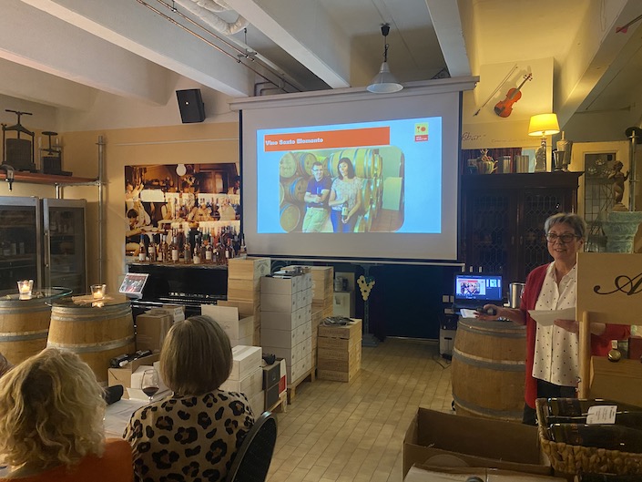 Genussvolle Spanien-Rundreise, hochwertige Weine aus Spanien mit Tapas-Spezialitäten beim Genuss Weinseminar in Stuttgart beim Wein-Musketier in Degerloch,