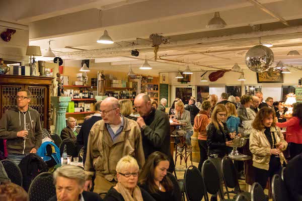 Unser Weinladen, den Sie auch als Partyraum in Stuttgart mieten können