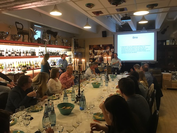 Weinseminar: Käse & Wein im Wein-Musketier Stuttgart mit unserem IHK-geprüftem Sommelier Michael Malina, Ihr Weinladen mit Mehrwert