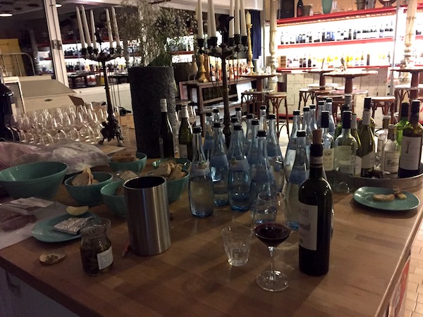 Weinverkostung und Weinseminare bei uns in Stuttgart, schulen Sie Ihre Sensorik und Ihr Weinwissen beim Wein-Musketier Guido Keller Weinverkostung und Weinseminare bei uns in Stuttgart, schulen Sie Ihre Sensorik und Ihr Weinwissen beim Wein-Musketier Guido Keller