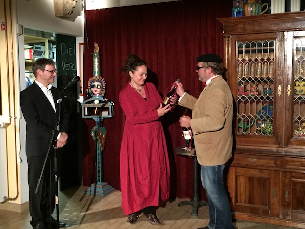 SAVOIR VIVRE Franz. Chansons und Gedichte zu Wein, Lust und Liebe im Weinhandel in Stuttgart SAVOIR VIVRE Franz. Chansons und Gedichte zu Wein, Lust und Liebe im Weinhandel in Stuttgart