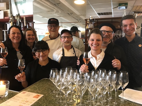 Das Weinberatungsteam und Serviceteam von Wein in Stuttgart und der Gourmet Compagnie