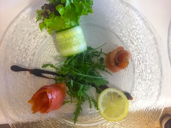 Champagner und Lachs in Stuttgart beim Wein-Musketier Guido Keller genießen