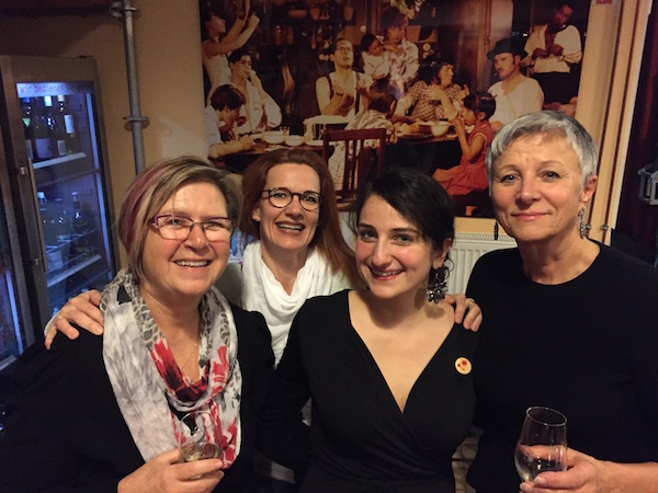 Unsere Gäste genießen Kultur und Weineinkauf im Weinladen in Stuttgart Degerloch beim Wein-Musketier Guido Keller Unsere Gäste genießen Kultur und Weineinkauf im Weinladen in Stuttgart Degerloch beim Wein-Musketier Guido Keller