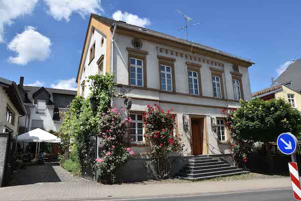 Götz Blessing vom Weingut Göttelmann bei uns im Weinladen in Stuttgart zu Besuch, Weinproben, Weinverkostungen bei Guido Keller